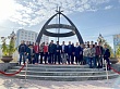 В Якутске возложили цветы к памятнику Семену Дежневу и Абакаяде