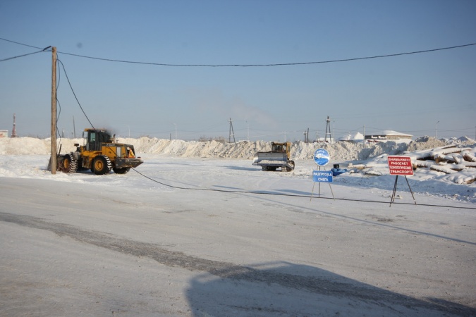 В Якутске уборка и вывоз снега с дорог идут по графику