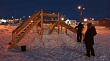 В Якутске волонтер построил детскую горку