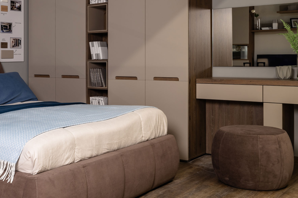 Фото - стол туалетный Анри 